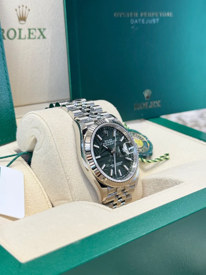 [Super Clone]RLX  Datejust 36mm 126234-0047 Olive Green Palm Motif Dial Jubilee Stainless Steel Watch