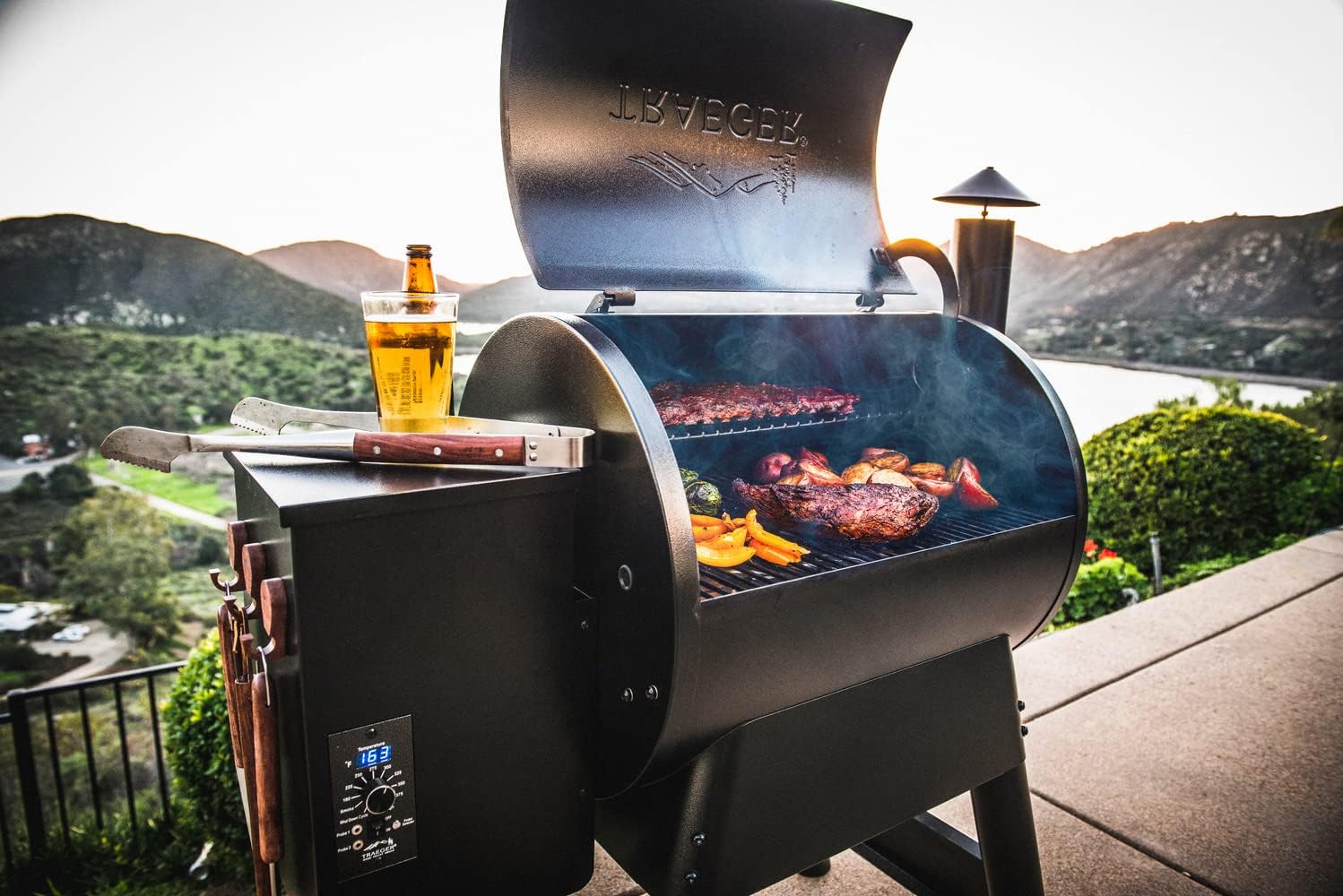 Barbecue et fumoir électrique à granulés de bois Traeger Grills Pro 22, bronze