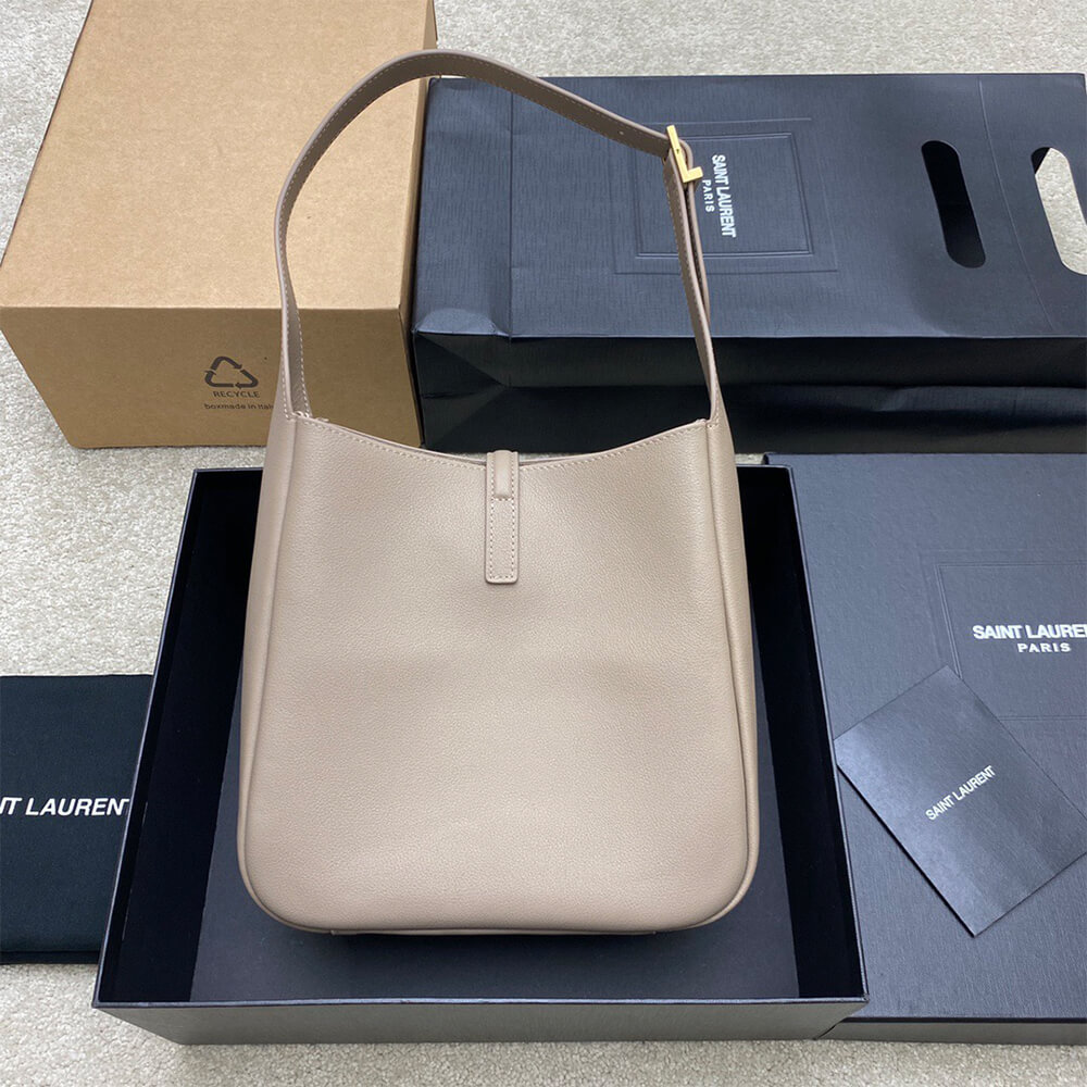 YSL le 5 a 7 supple small