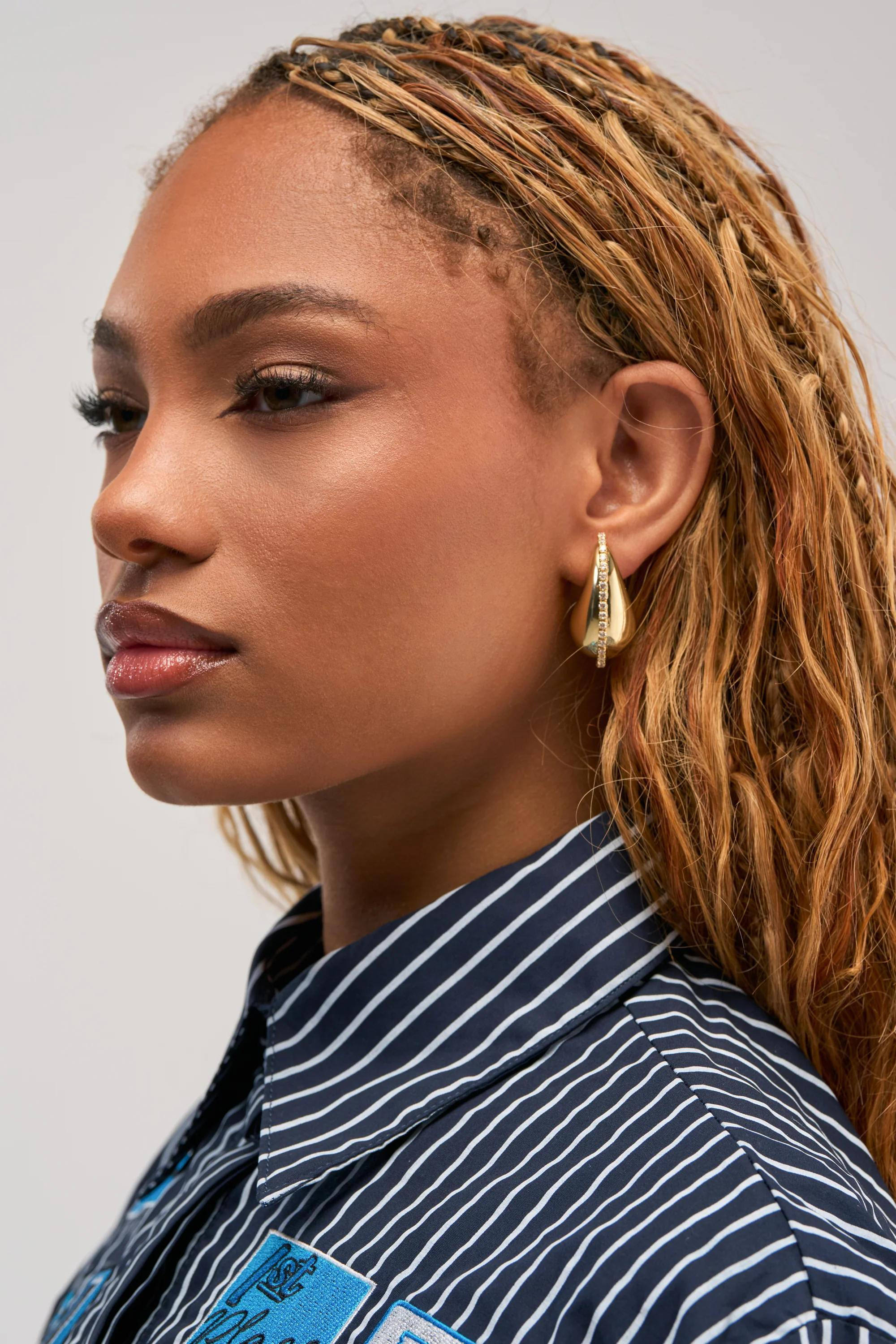 GLAM BAE DROP STUDS - Akira Store