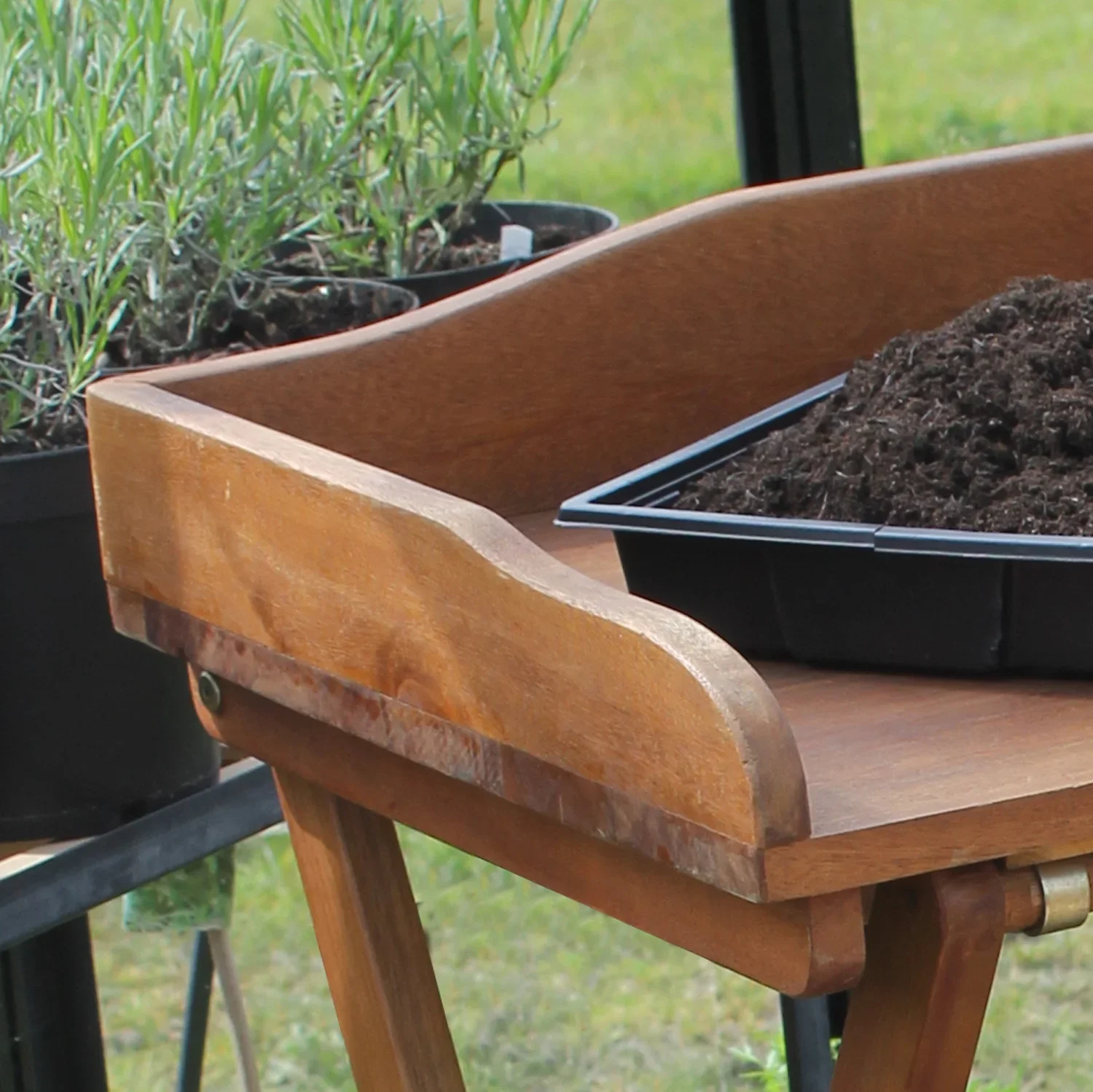 Haxnicks Hardwood Potting Table, Foldable Garden Bench with Storage Shelf, Acacia Wood, 29.5W x 39.3H x 18.8D