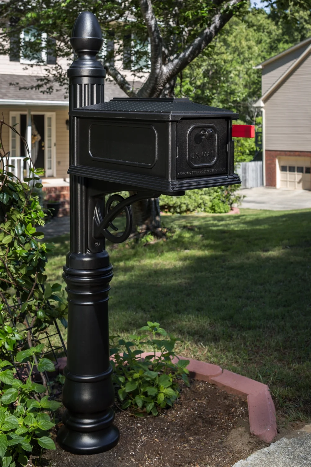 Black Plastic Mailbox Post - Image 6