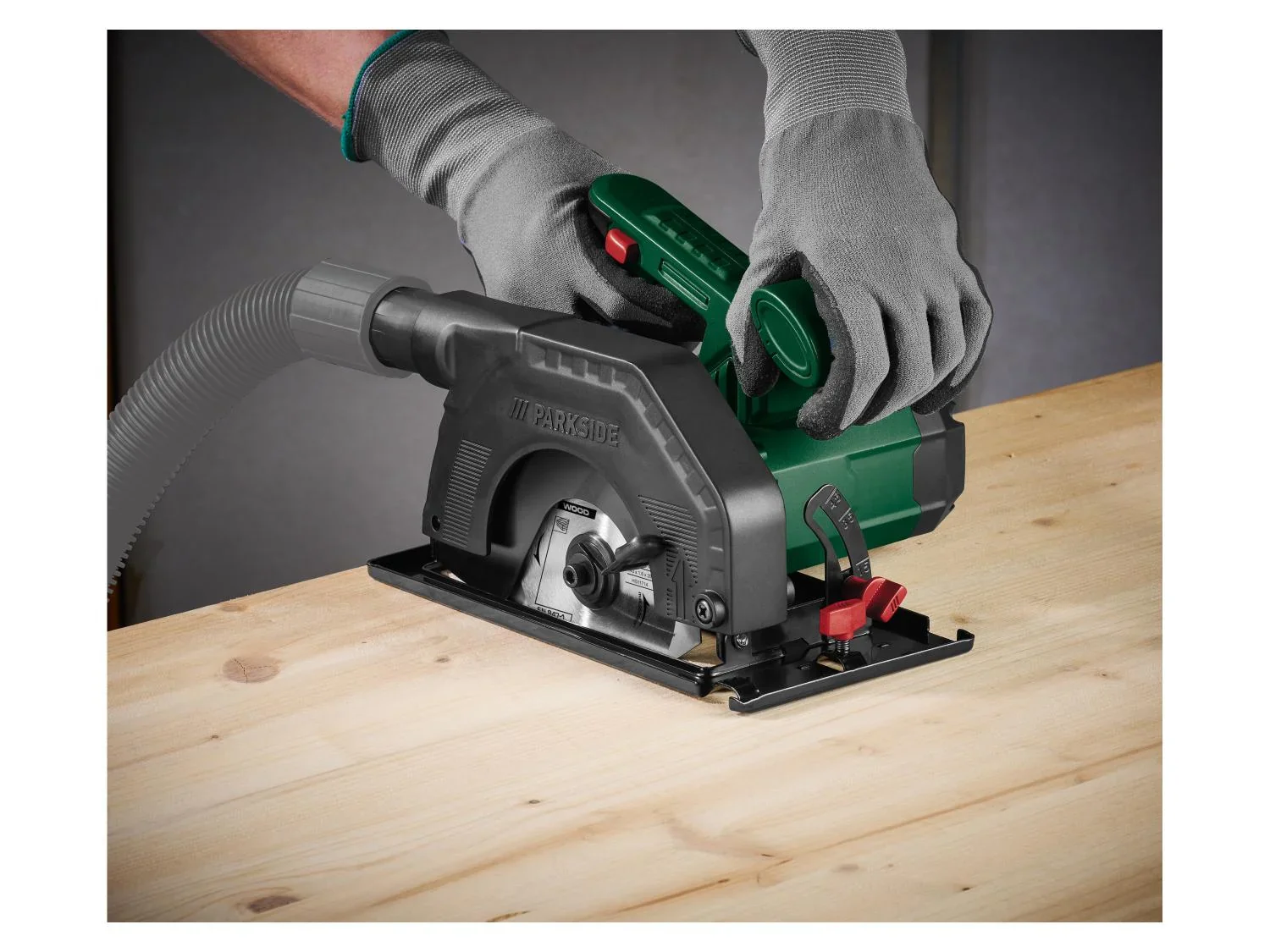 PARKSIDE Scie circulaire PHKS 750 A1, 140 mm, 700 W