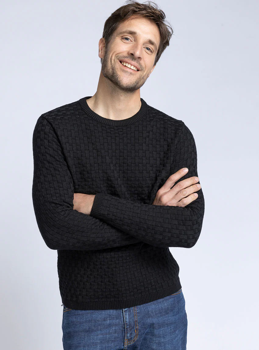Pull homme damier en laine noir