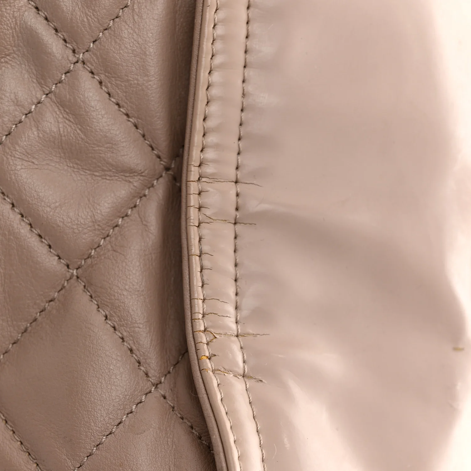 Vinyl Large Lipstick Tote Dark Beige