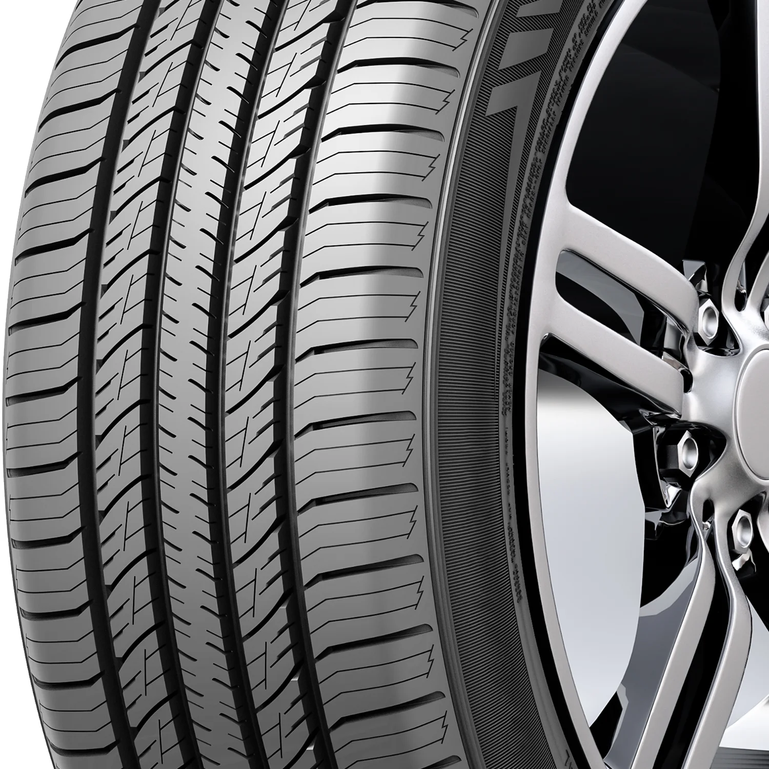 Summit Ultramax A/S 2.0 225/65R17 102T All-Season Tire