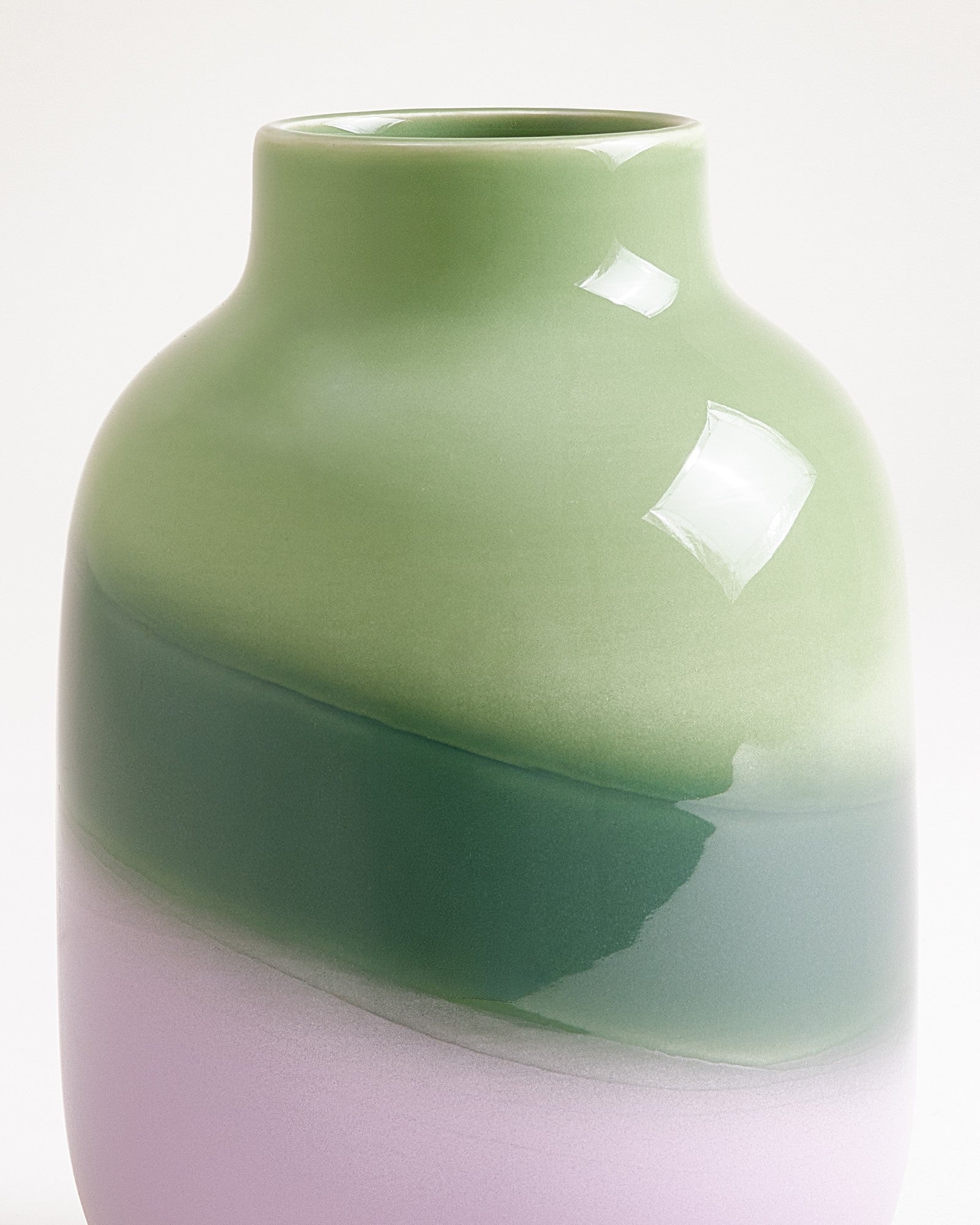 NUNO - VASE M GREEN, DARK GREEN, PURPLE