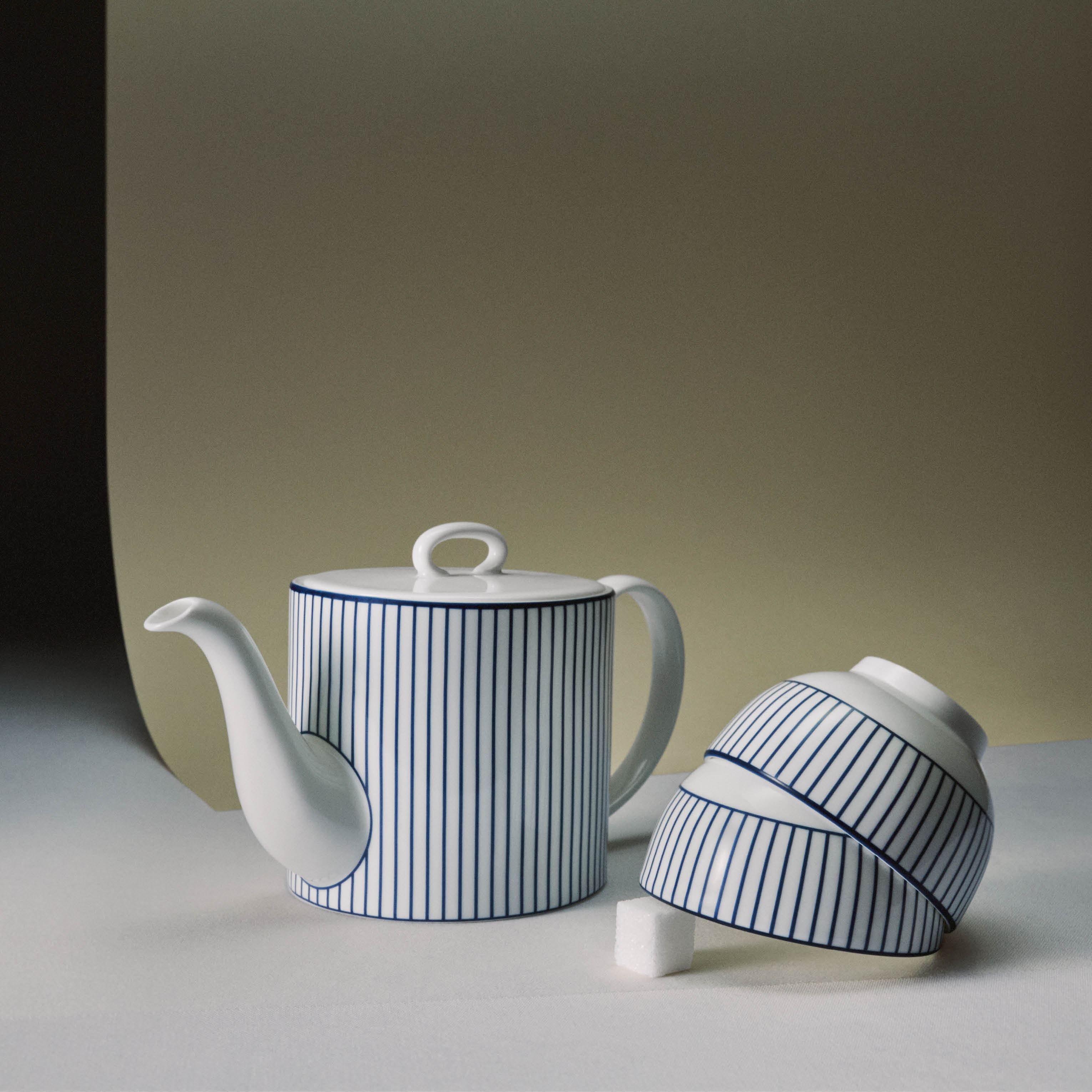 Gio Pinstripe White Teapot & Bowl Set