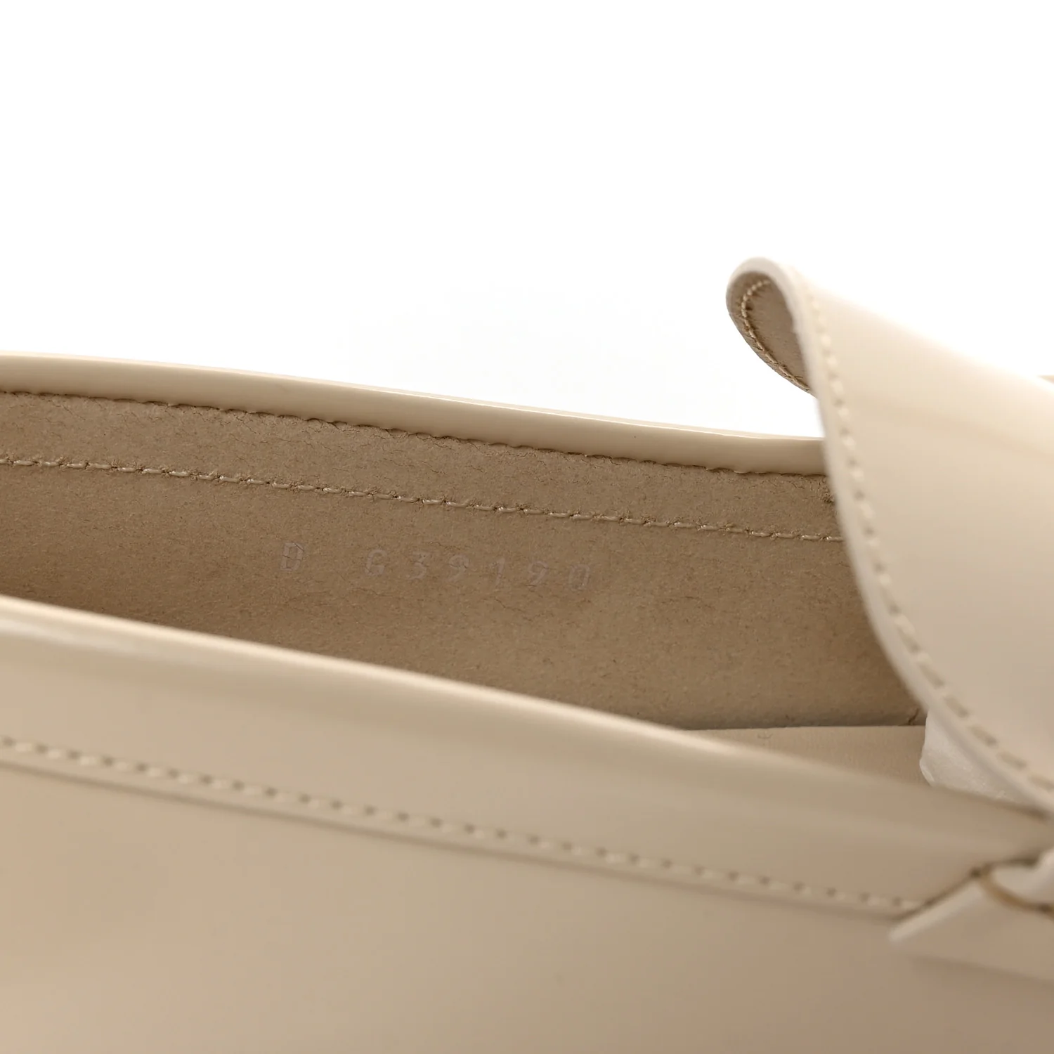 Shiny Calfskin Logo Loafers 38.5 Light Beige