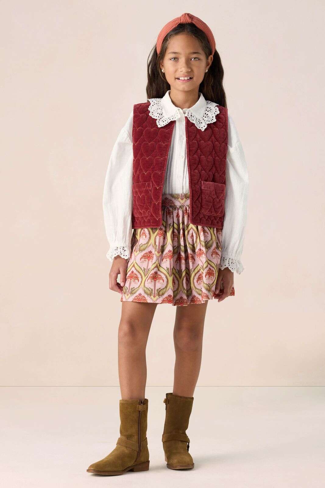 Witte blouse met kanten kraag