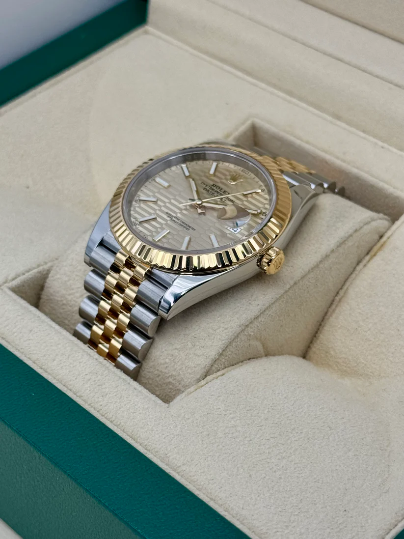 [Super Clone]RLX  Datejust 41mm Swiss Replica Watch | Two Tone Jubilee Bracele Champagne Fluted Dial Ref 126333