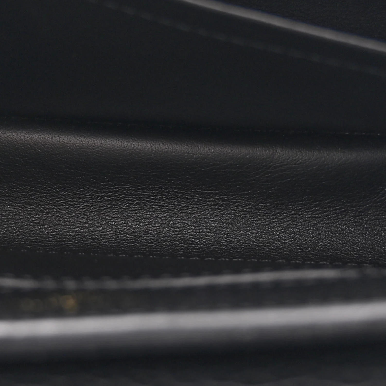 Taurillon Braided Capucines Mini Black