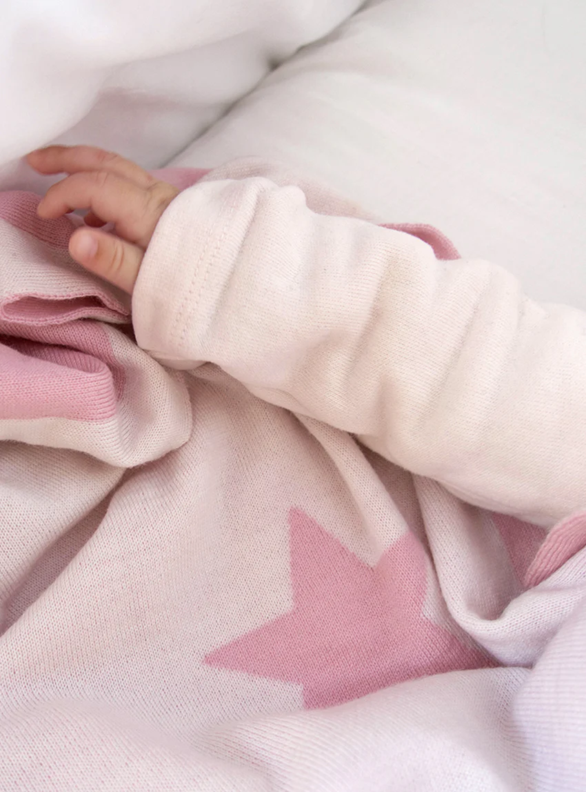 Plaid bébé étoiles 100% laine rose poudre