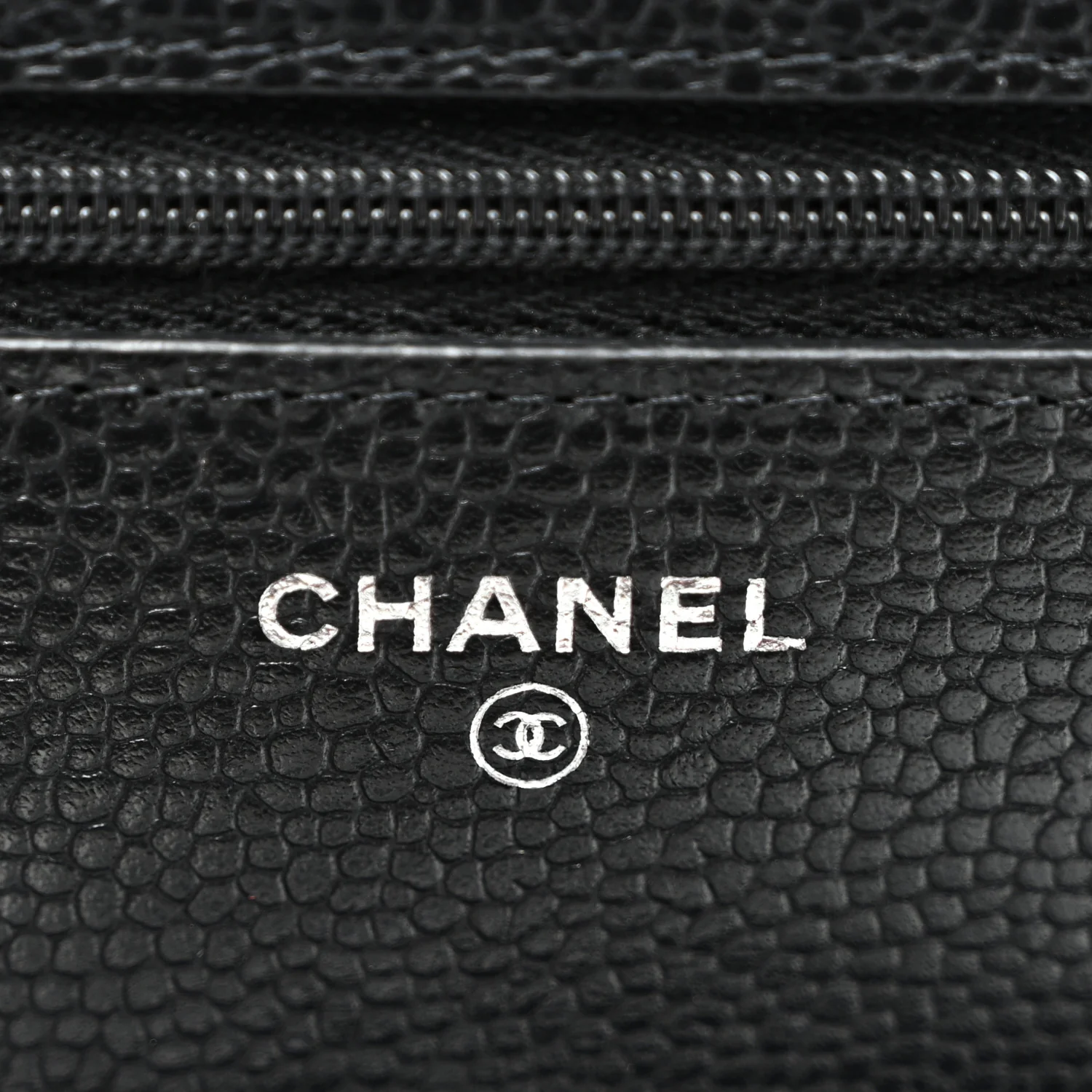 Caviar Quilted Wallet on Chain WOC Black