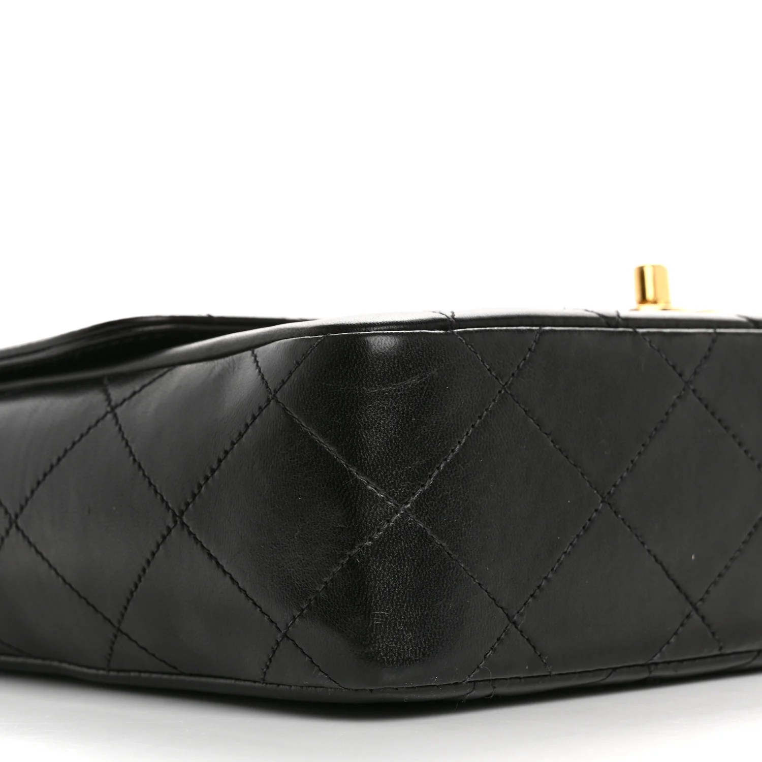 Lambskin Quilted Medium Single Flap Black