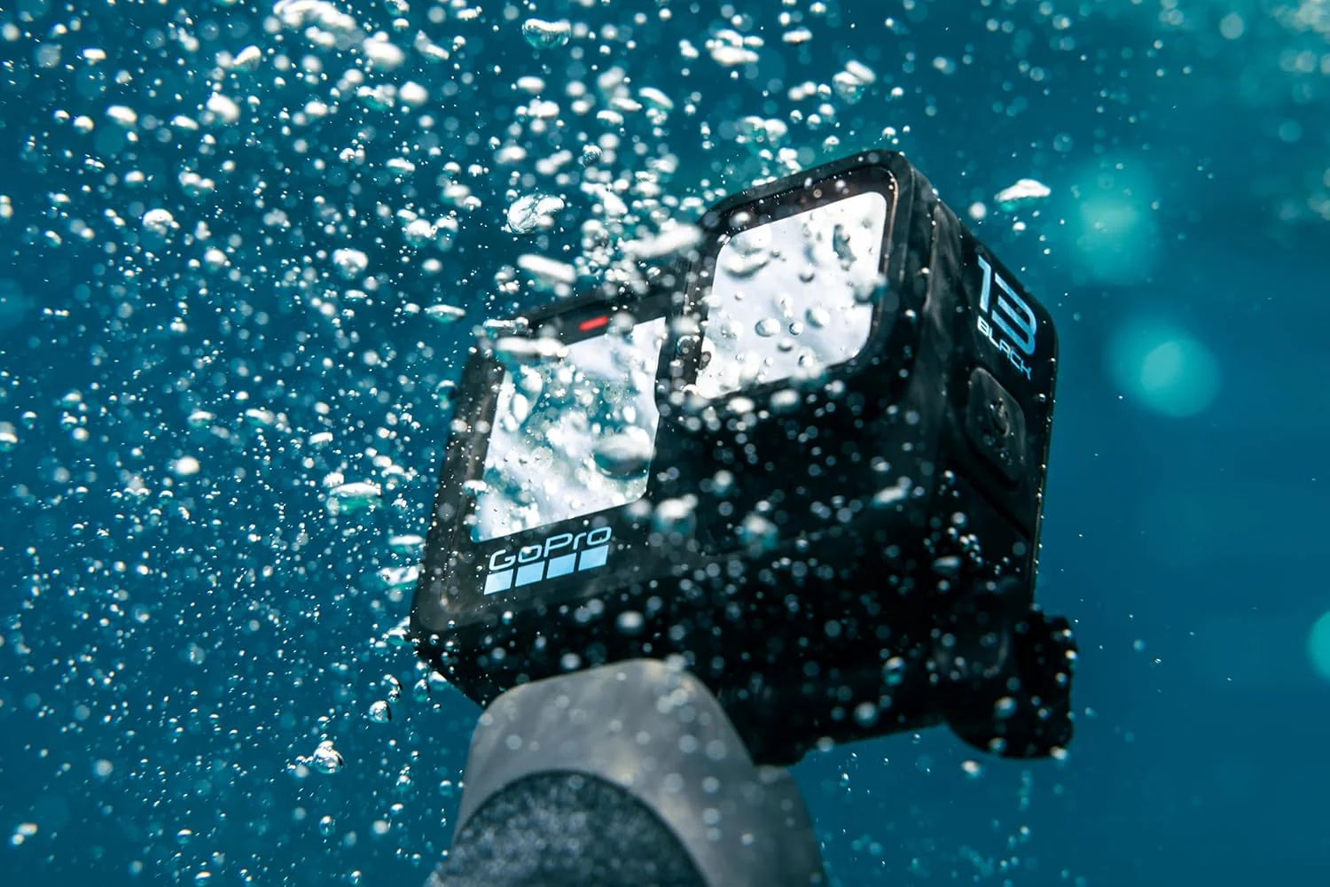 Caméra d'action noire étanche avec vidéo 5,3K60, photo 27 MP + compatible avec les objectifs de la série HB