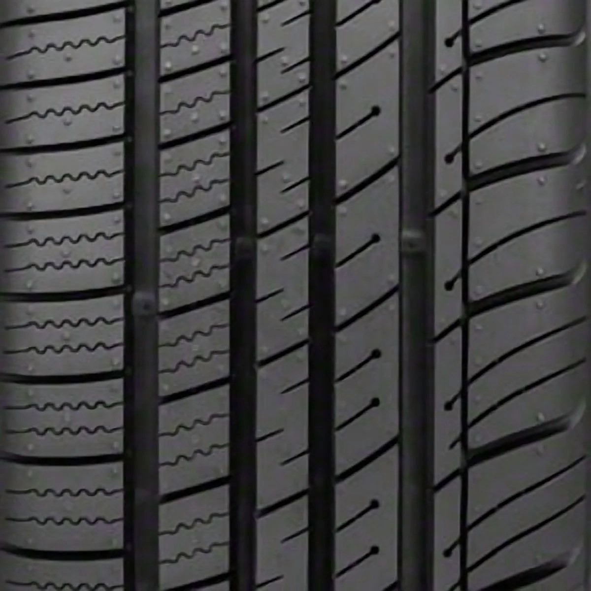 Kumho Ecsta LX Platinum KU27 UHP 215/60R16 95V Passenger Tire