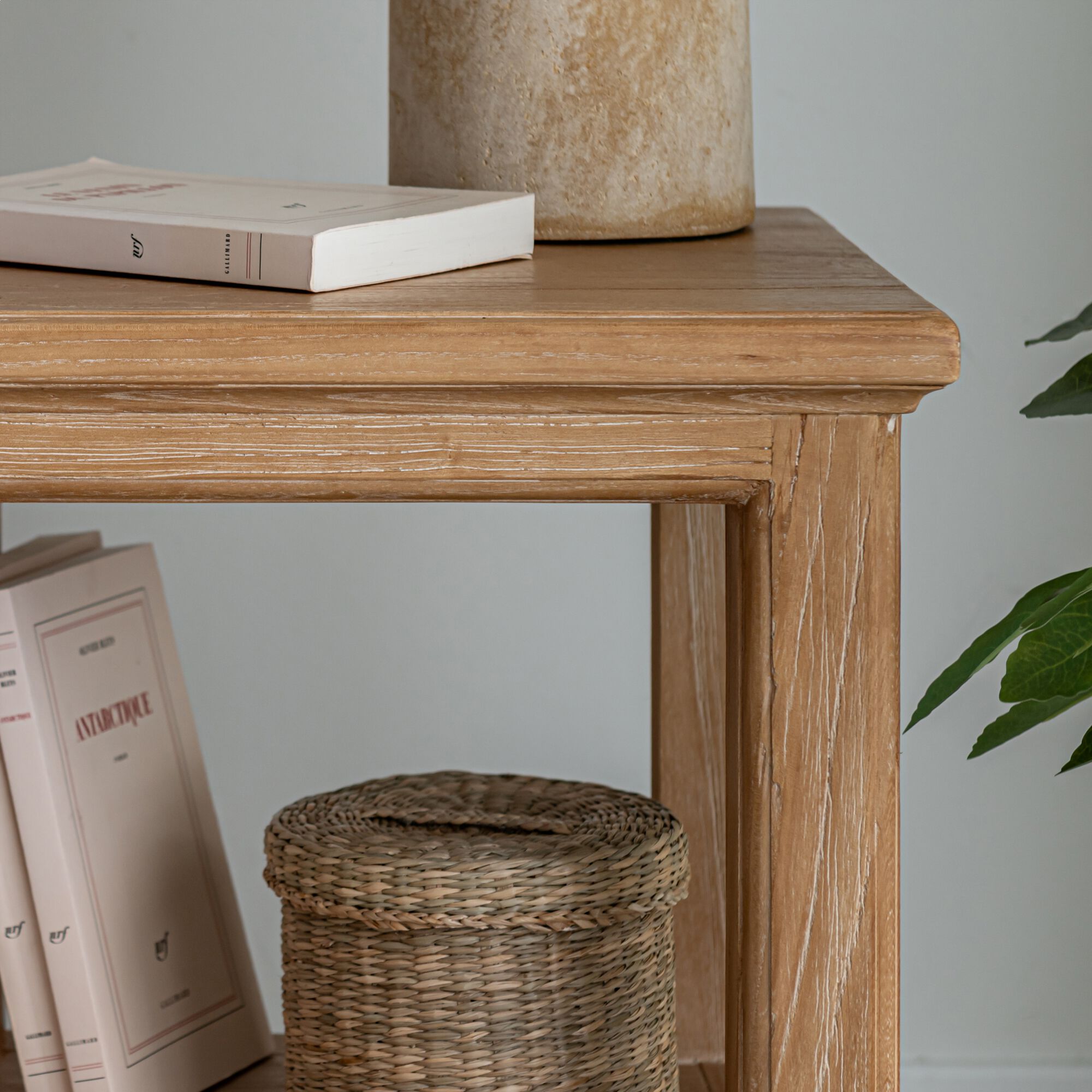 ALYSSE - Table de chevet en orme L40xl35xH52cm - bois clair