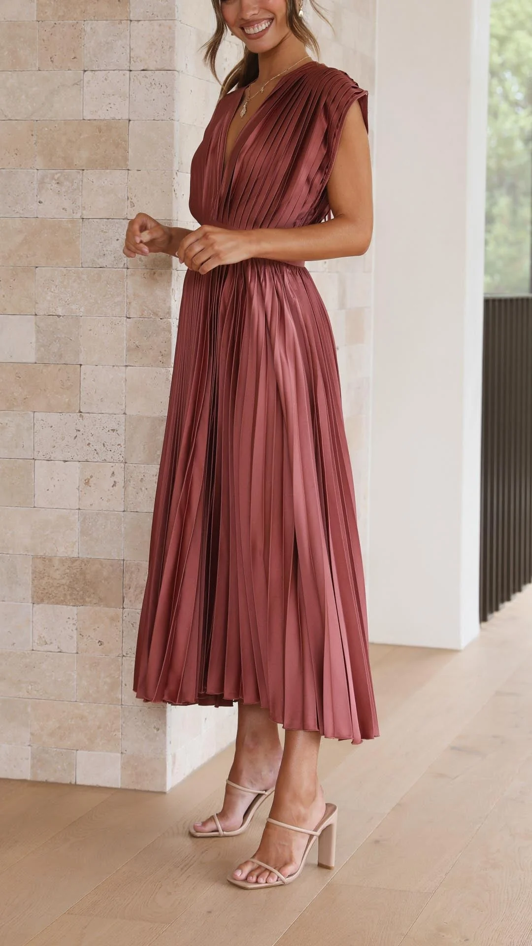 Inès | La Robe Plissée Signature