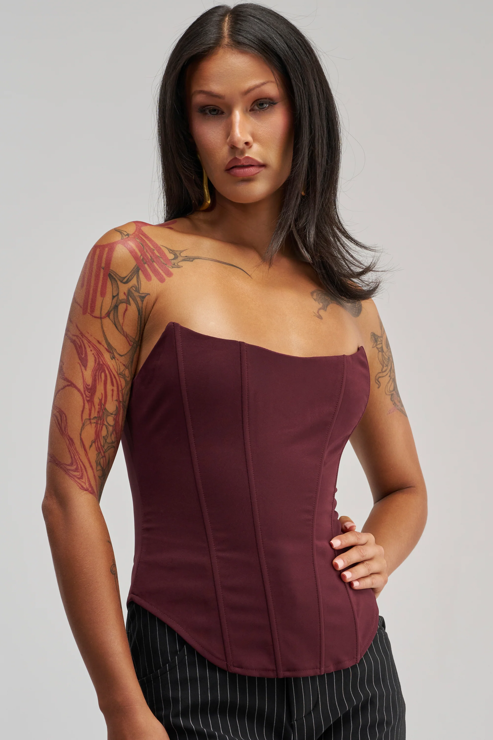 EVERYDAY LUXE CORSET IN BURGUNDY - Akira Store