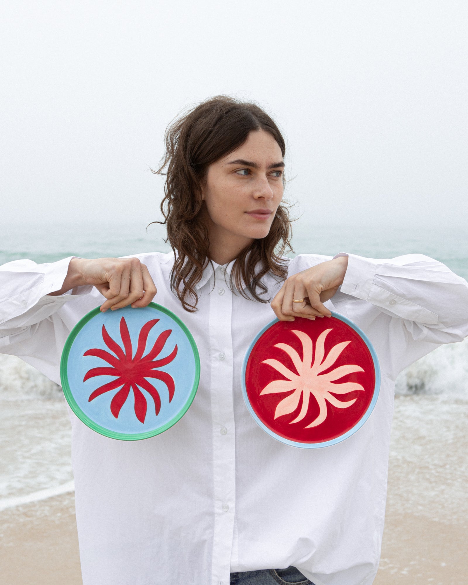 MAM X ISIS MARIA - SMALL PLATE MODERN RED PINK
