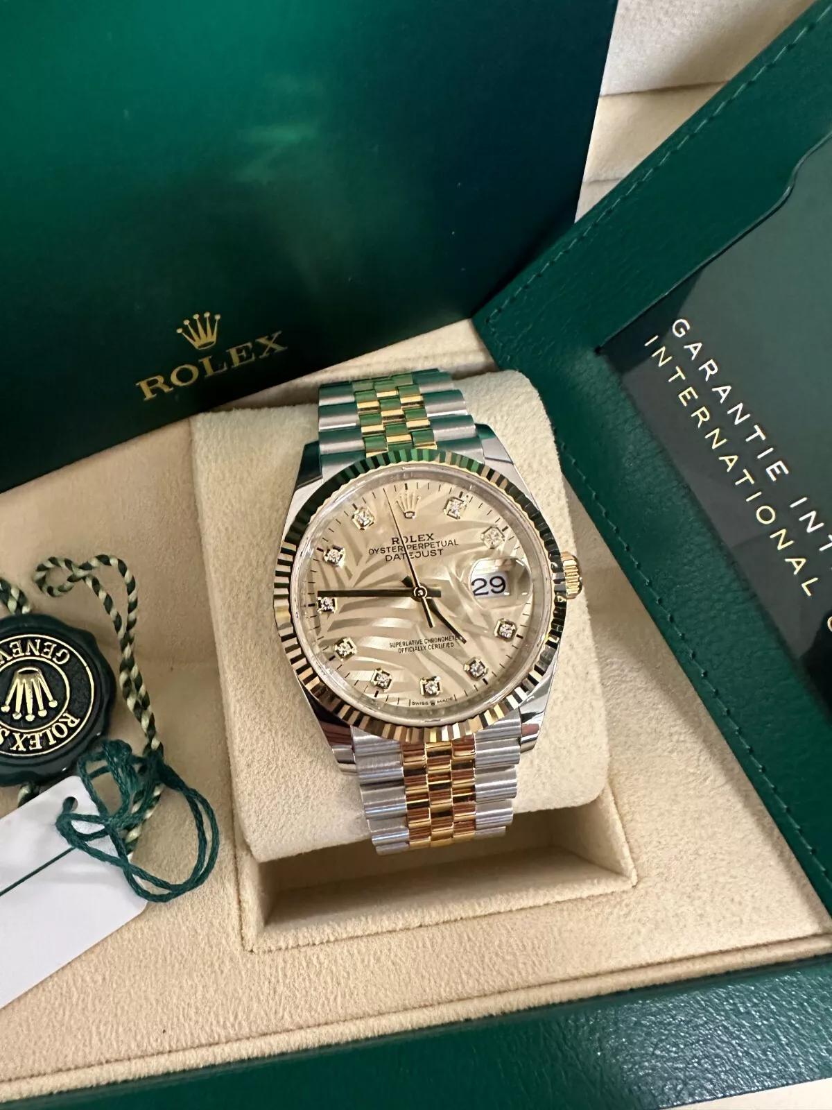 [Super Clone]RLX  Datejust 36mm 126233-0043 Champagne Palm Motif Diamond Dial and Jubilee Bracelet Watch