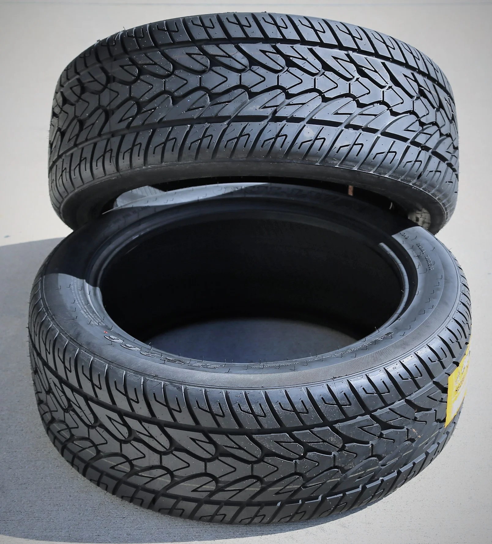 HS266 285/50R20 116H XL Performance a/s All Season Tire - Image 5