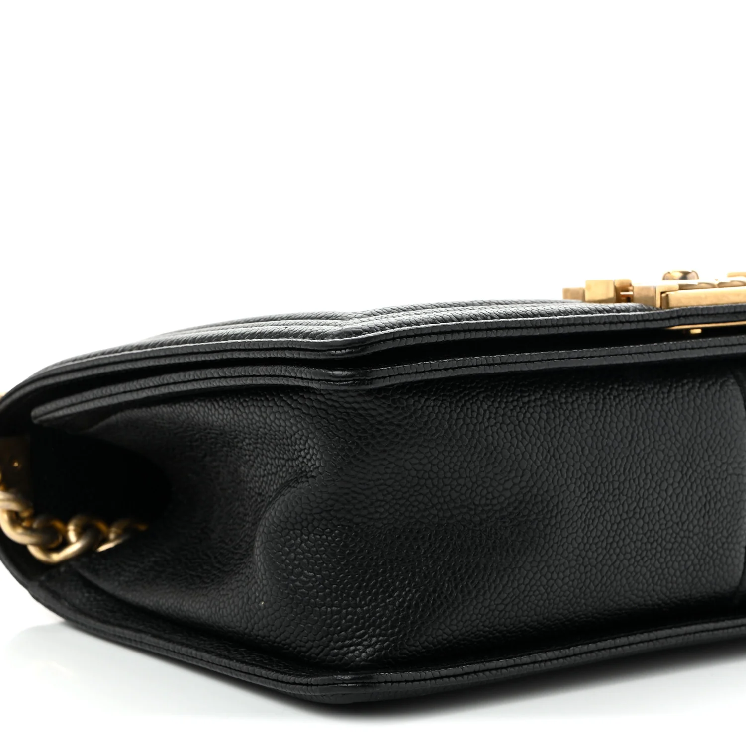 Caviar Quilted Medium Boy Flap Black