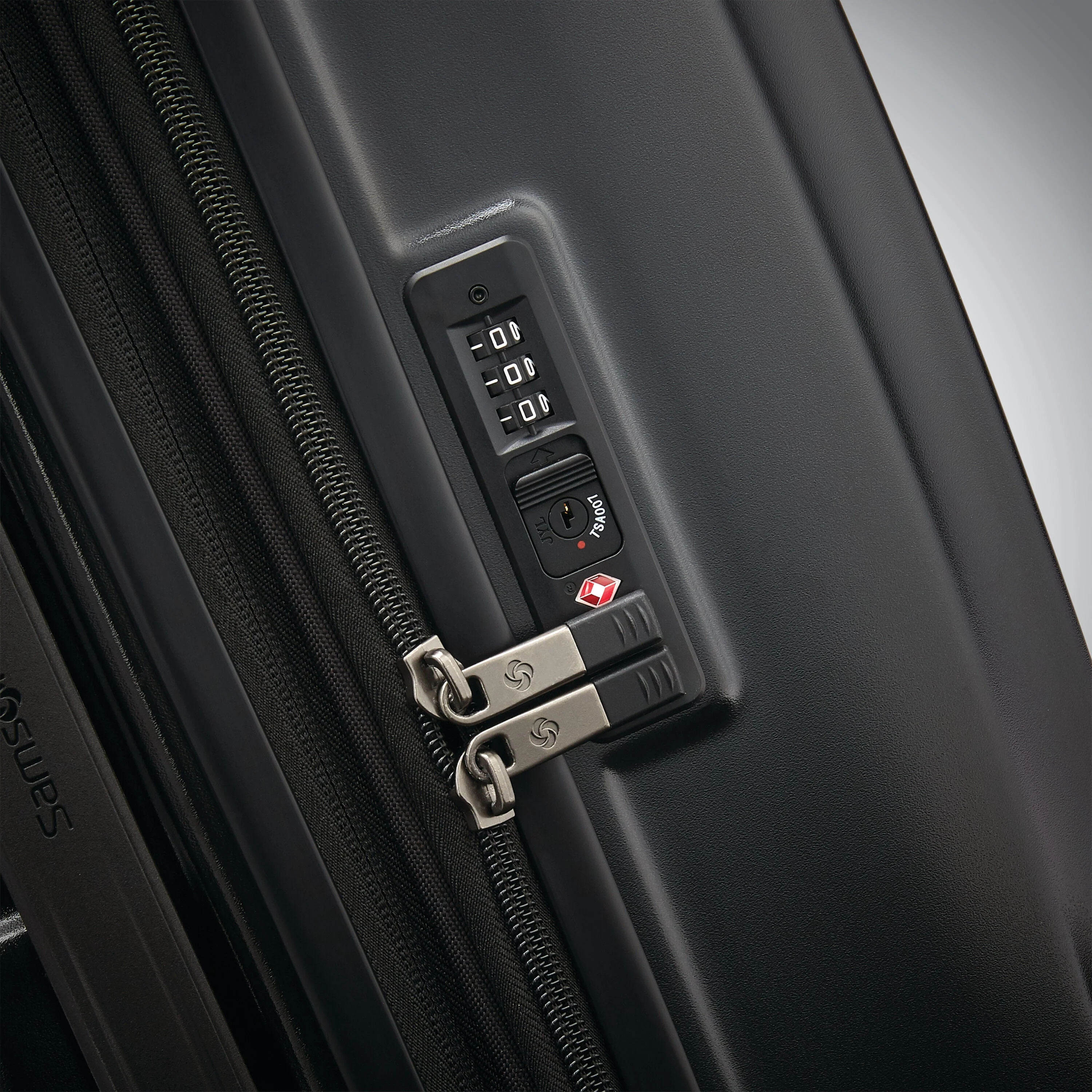 Octiv Carry-On Spinner