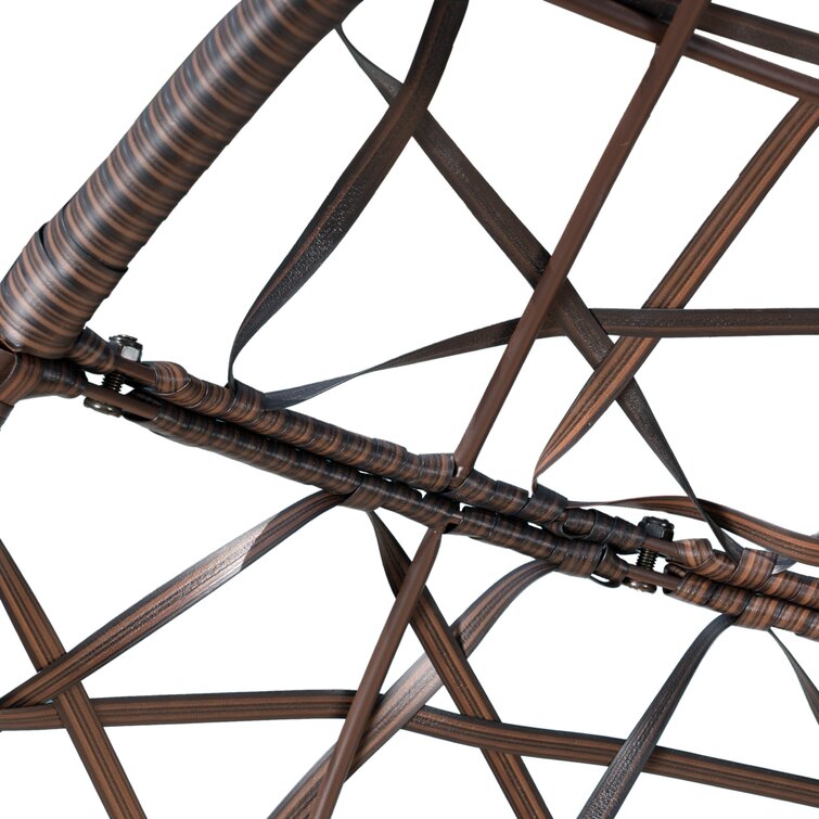 Fauteuil suspendu en forme de larme Robert Wicker