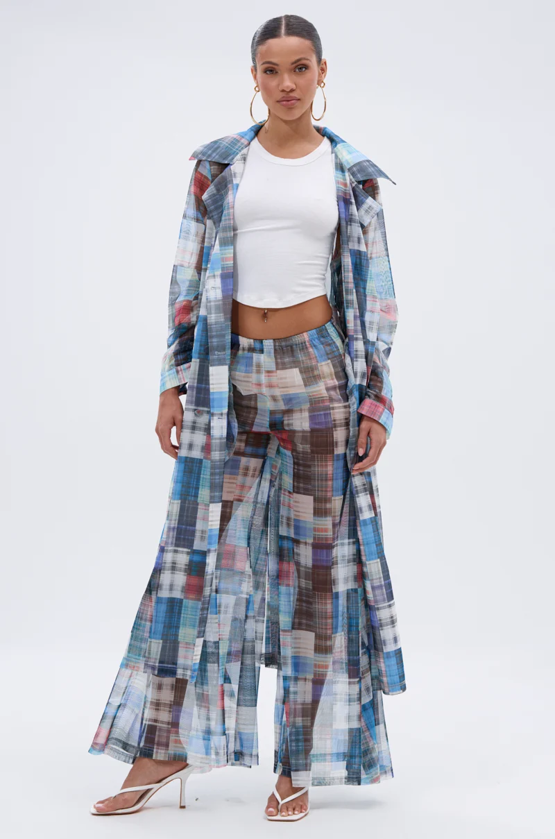 LIVING THE LIFE PLAID MESH TRENCH - Akira Store