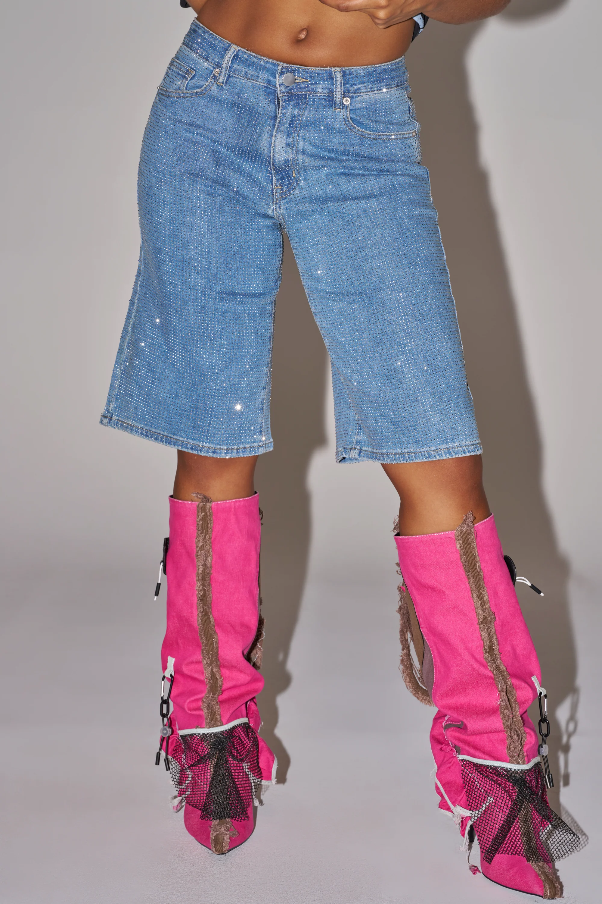 BLING BLING RHINESTONE DARK BLUE DENIM BERMUDA SHORT - Akira Store