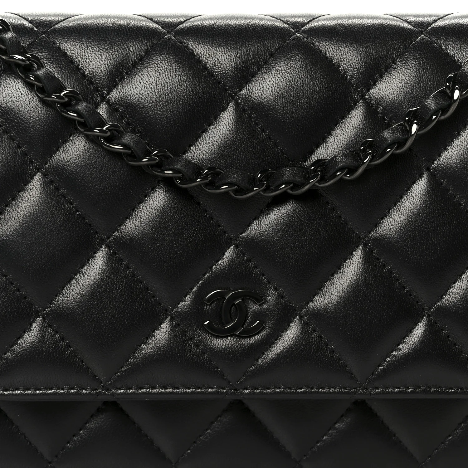 Lambskin Quilted Wallet On Chain WOC So Black