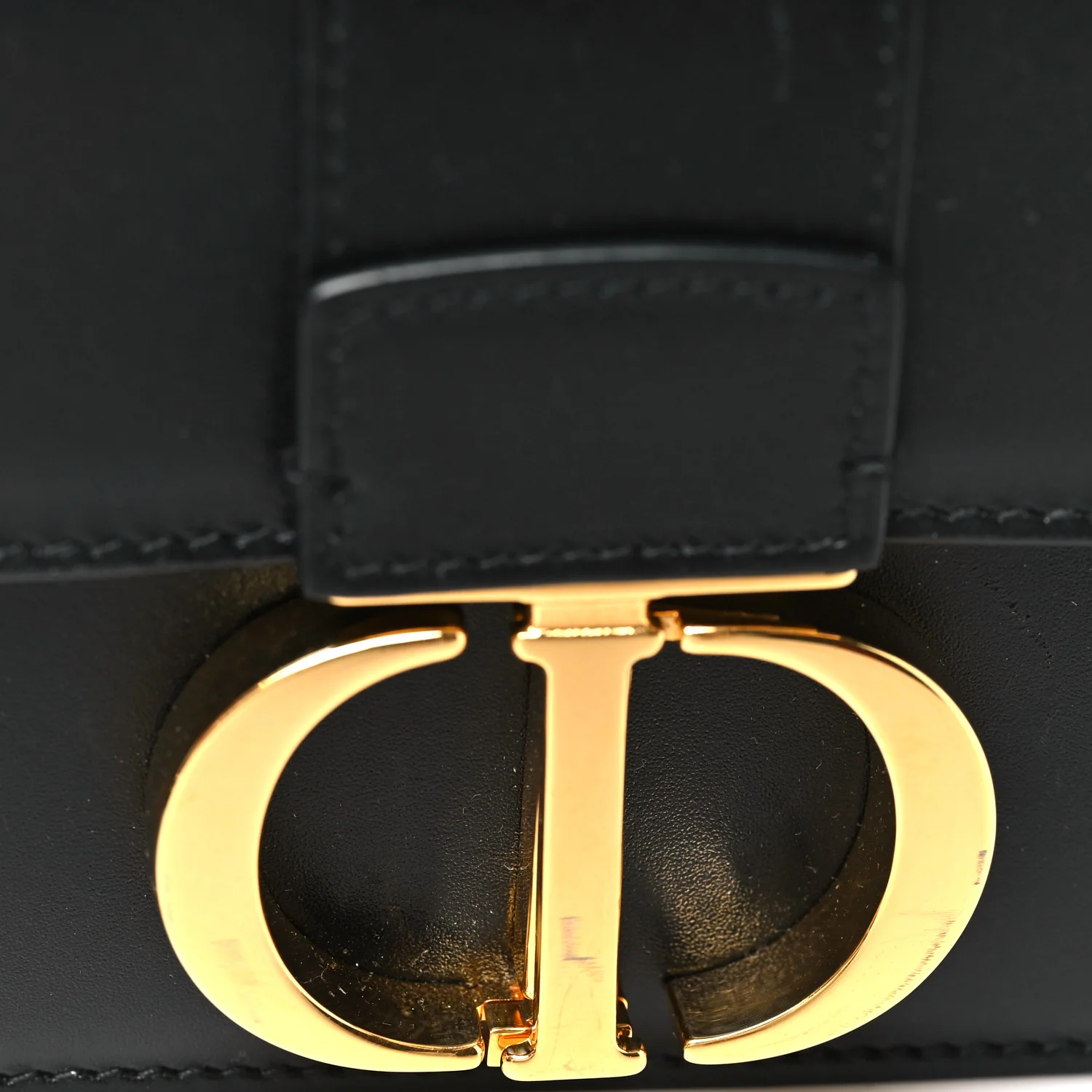 Smooth Calfskin 30 Montaigne Flap Bag Black