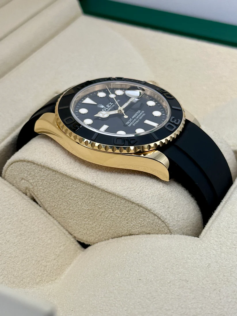 [Super Clone]RLX Yacht-Master 42mm Yellow Gold  Watch - Black Dial - Rubber Strap 226658