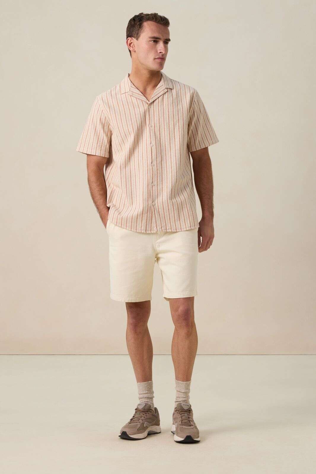 Oranje overhemd met strepen