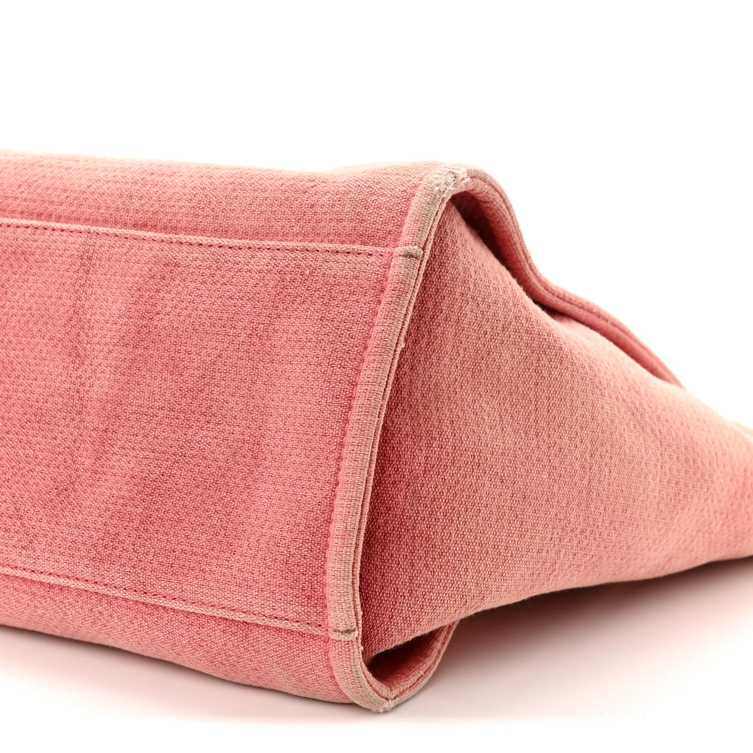 Canvas Medium Deauville Tote Red