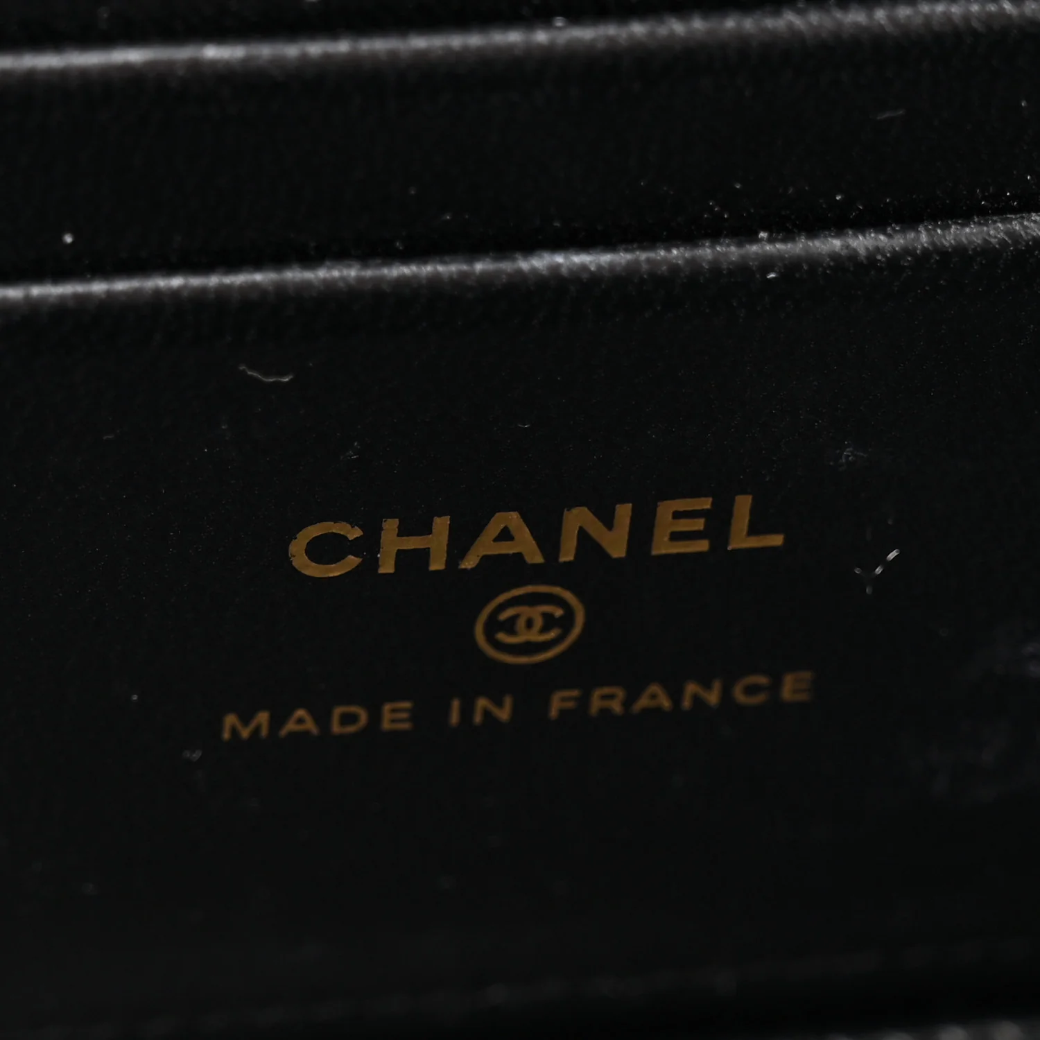 Lambskin Quilted Small Top Handle Vanity Case With Chain Black