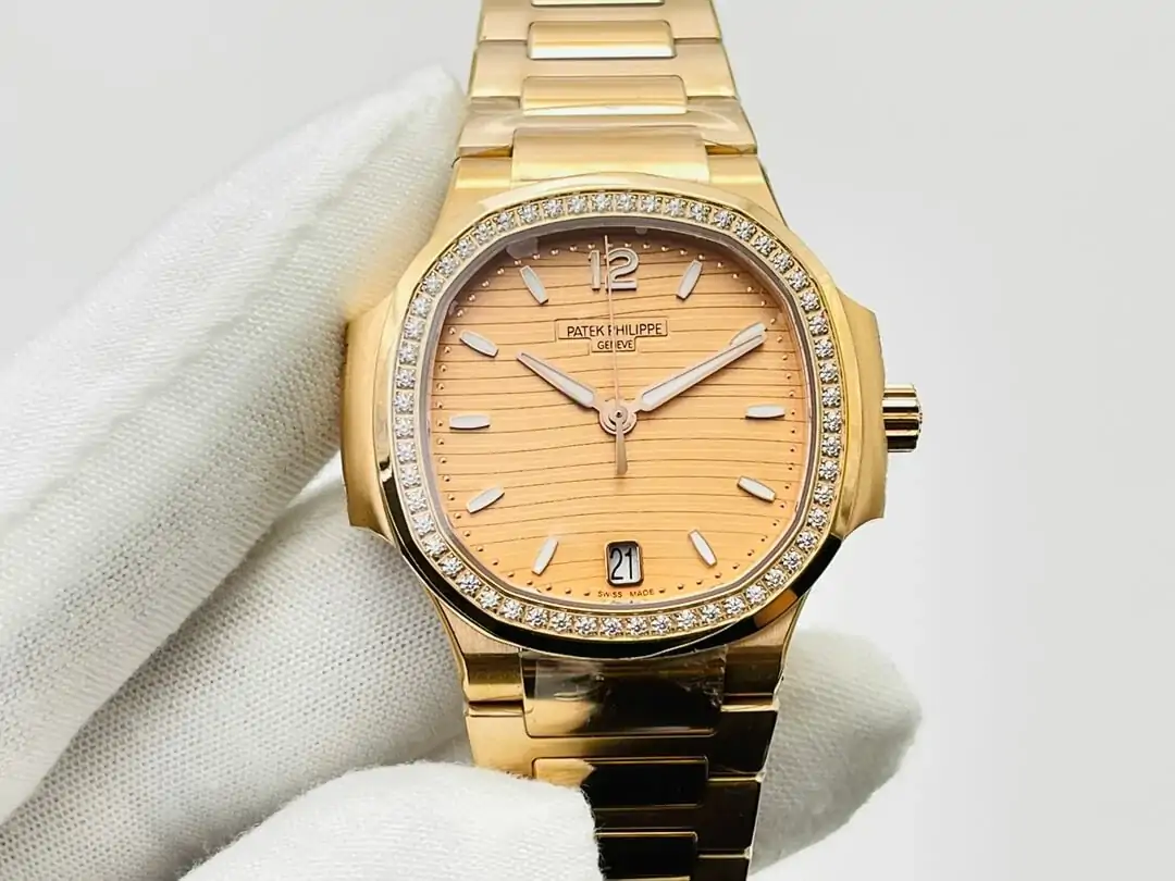 Patek Philippe Nautilus Ladies 7118 / 1200R-010 3K Factory Gold Case