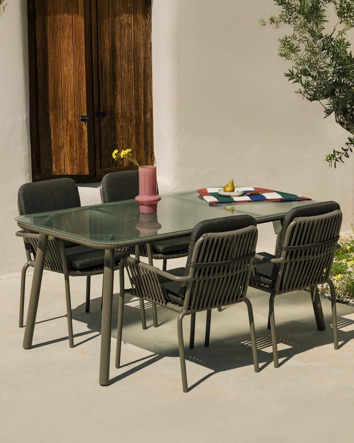 Drian - Set de Mesa Rectangular (160x90 cm) de Aluminio y Cristal con 4 Sillas de Exterior Drian