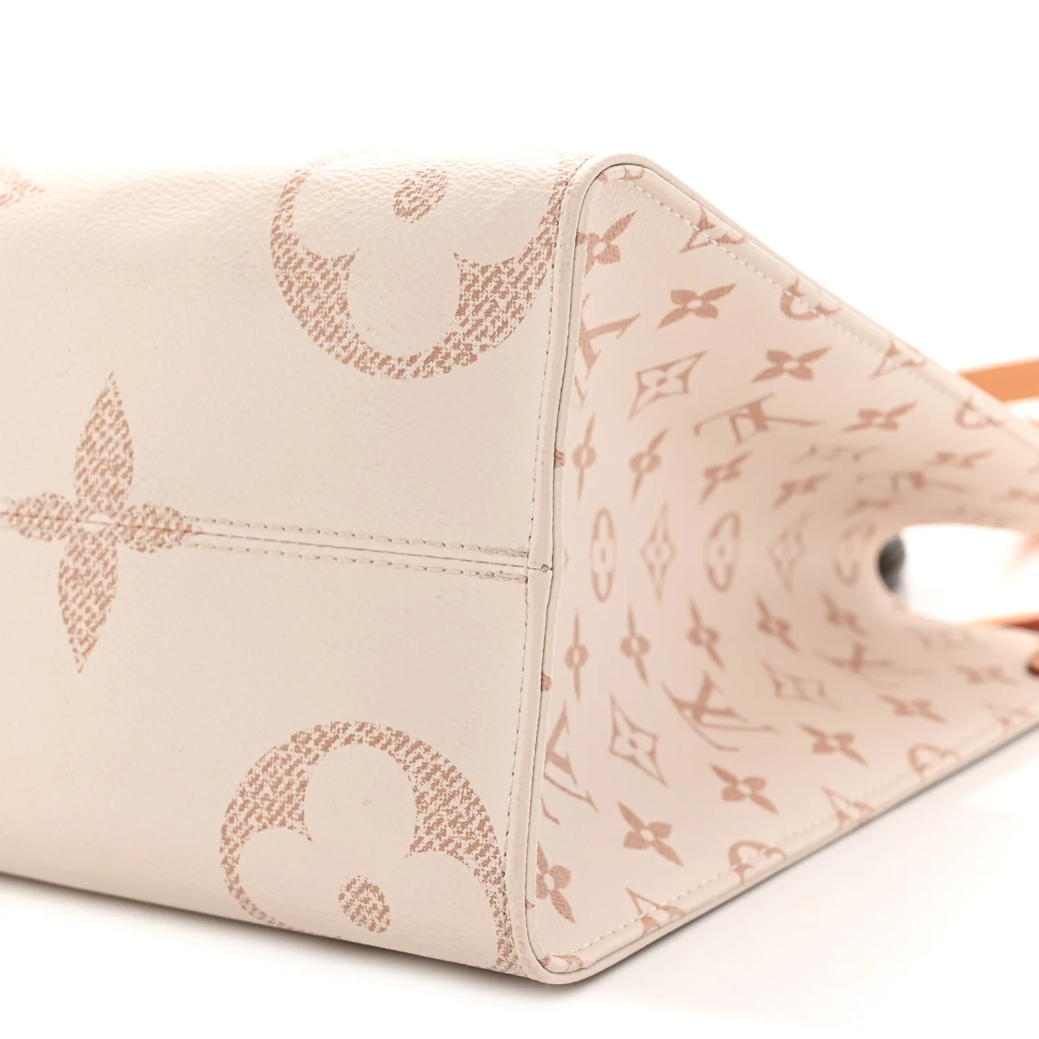 Monogram Dune Giant Onthego MM