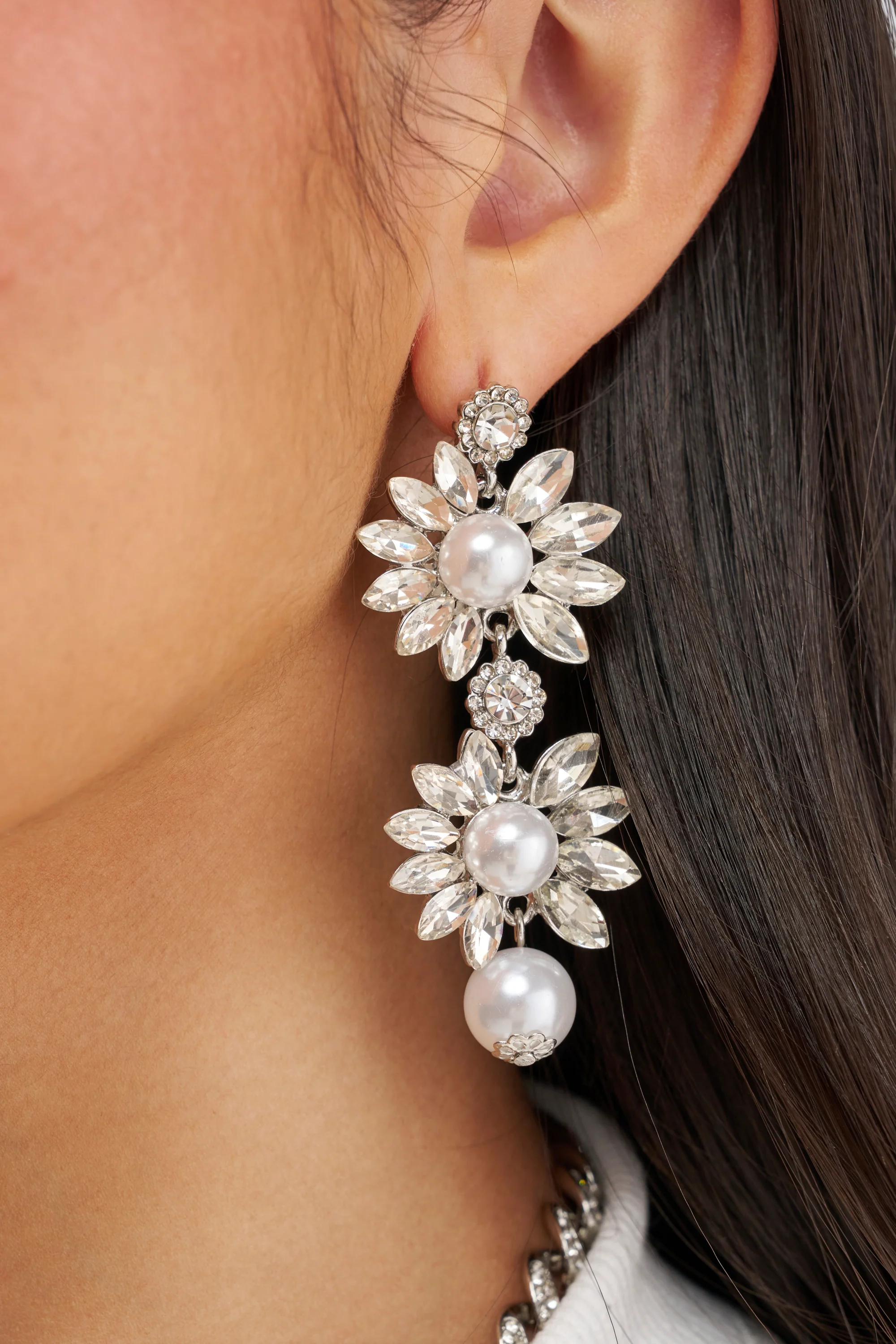 TO THE GALA EARRING - Akira Store
