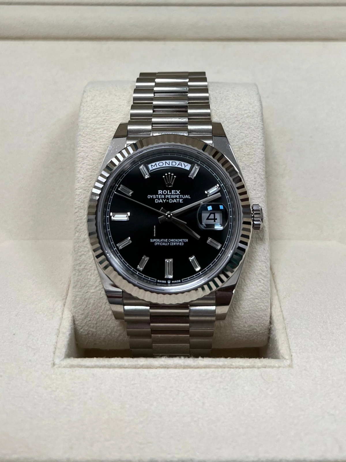 [Super Clone]RLX  Day-Date 40mm  Black Diamonds Dial 228236-0004