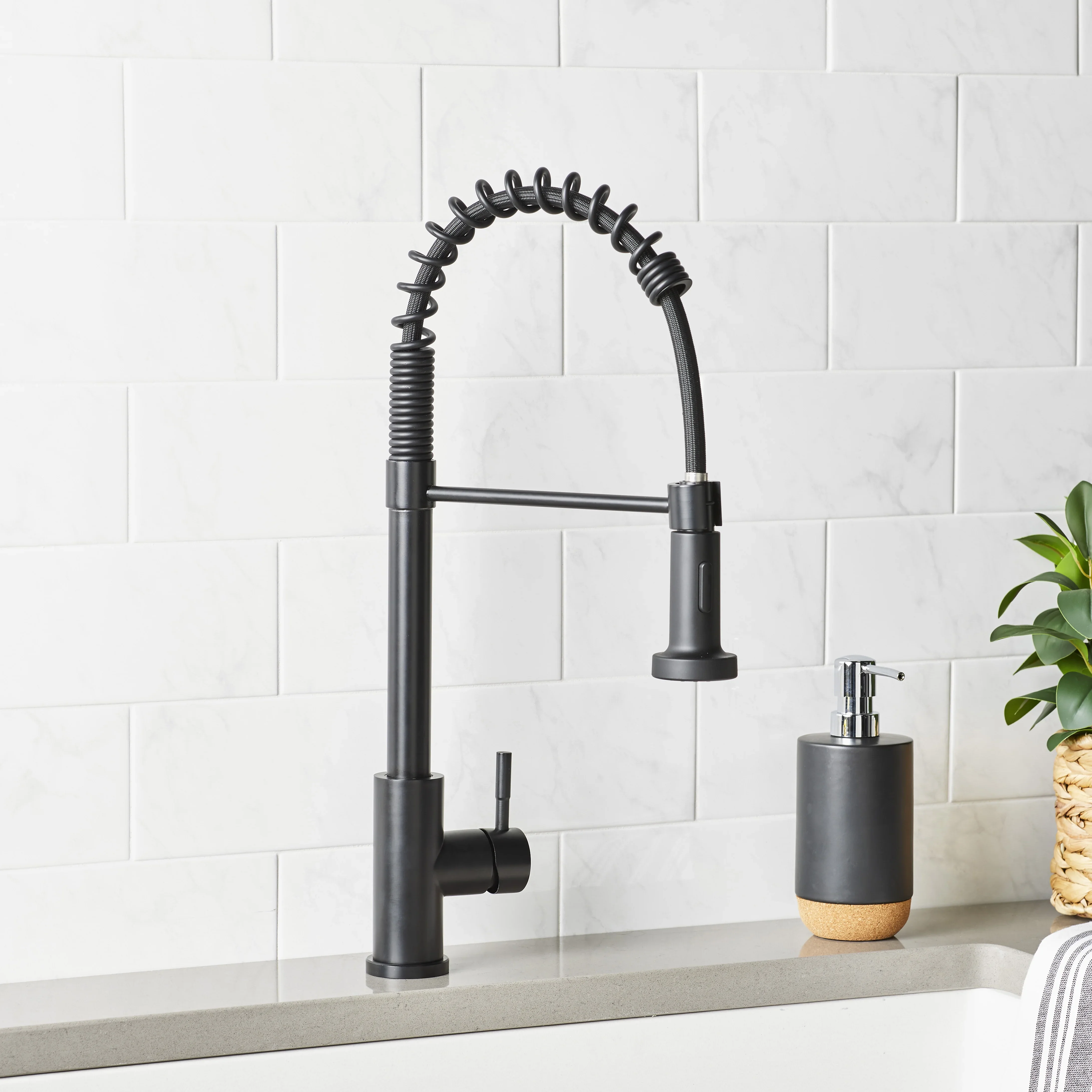 Better Homes & Gardens Elmont Single Handle Pull-Down Kitchen Faucet with Spring Neck, Matte Black