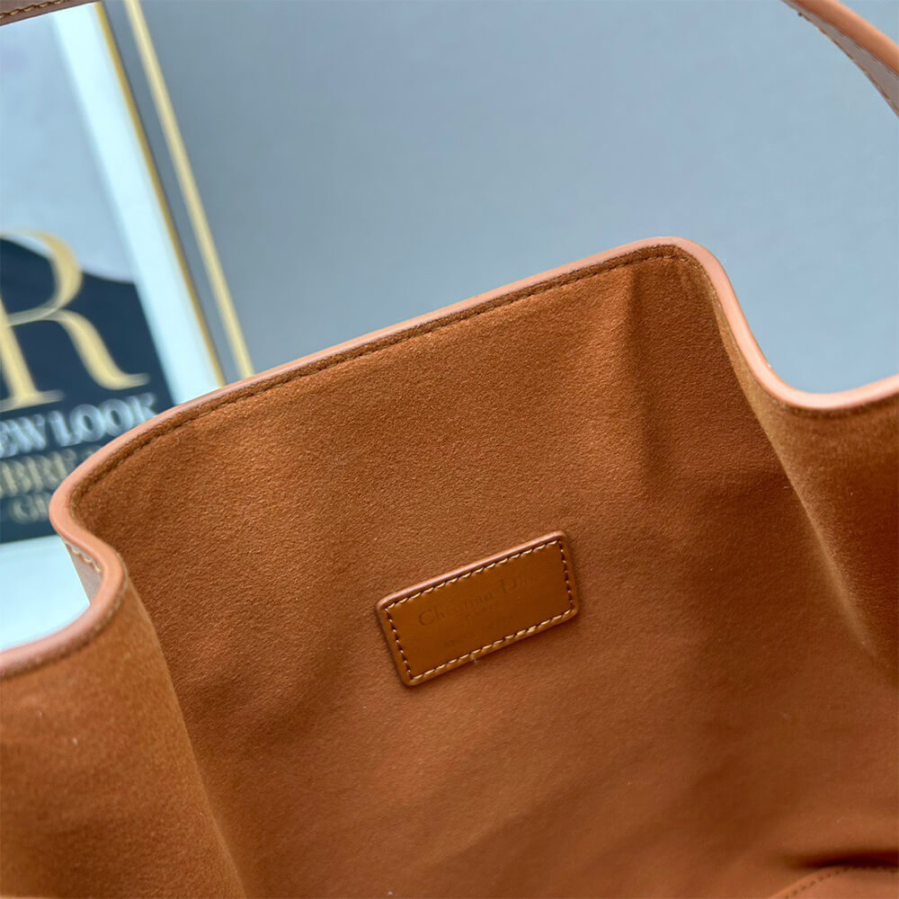 MEDIUM C EST DIOR BAG