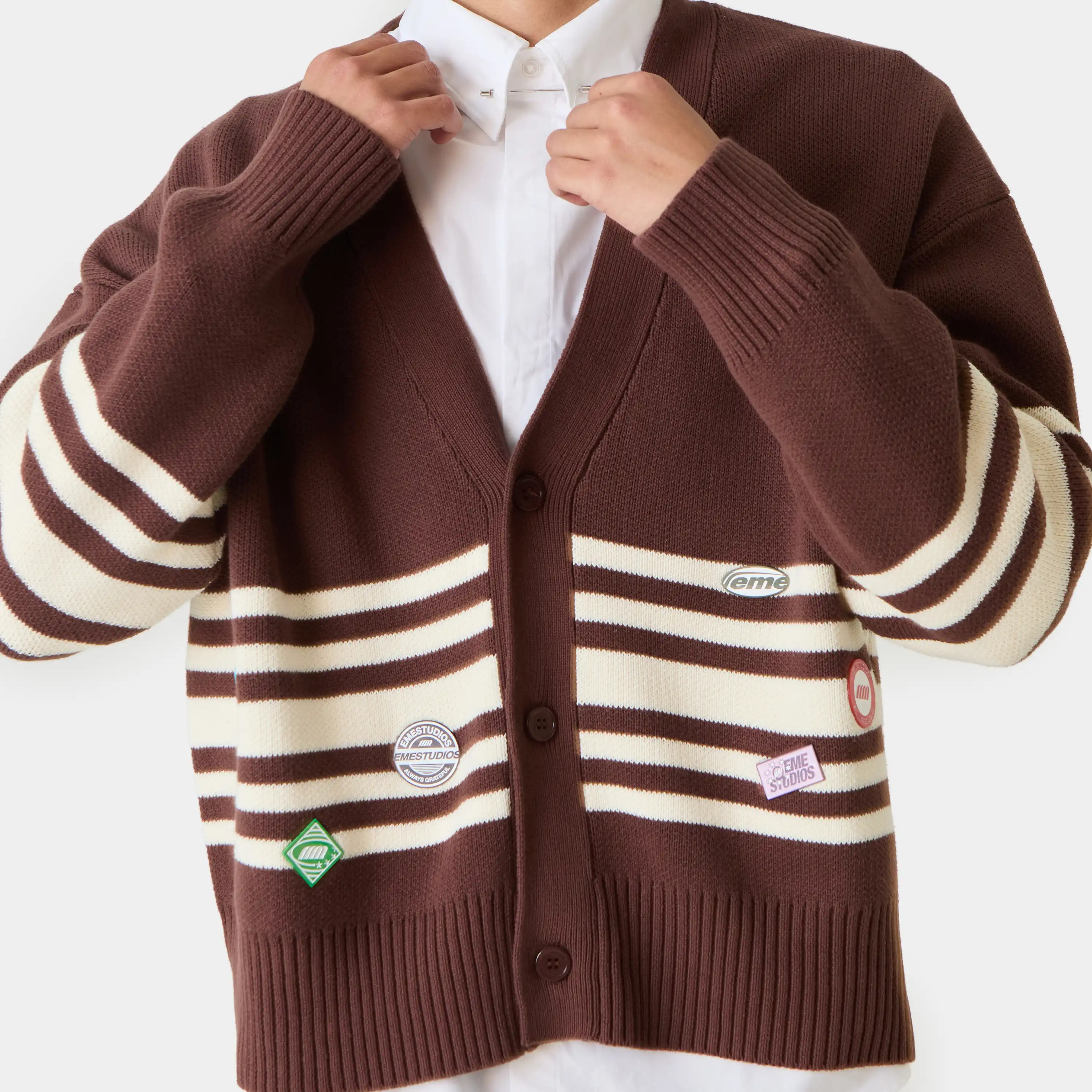 Pins Chocolate Cardigan