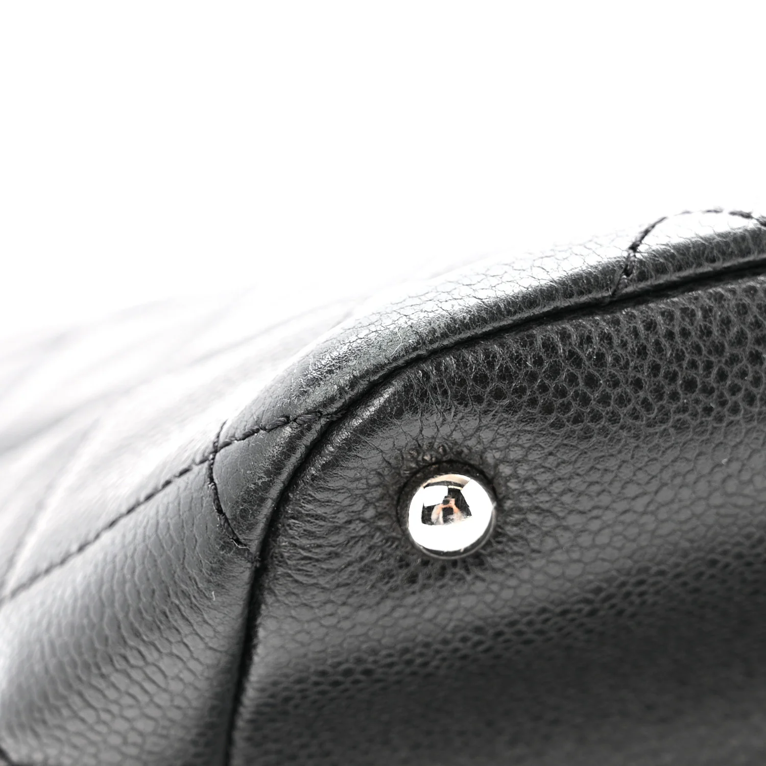 Caviar Quilted CC Timeless Soft Tote Black