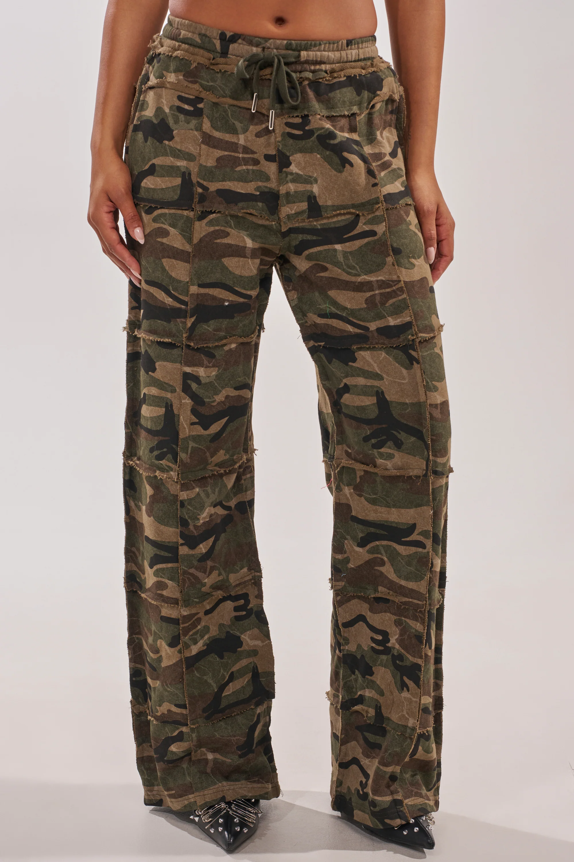 CAN'T SEE ME CAMO JOGGER - Akira Store