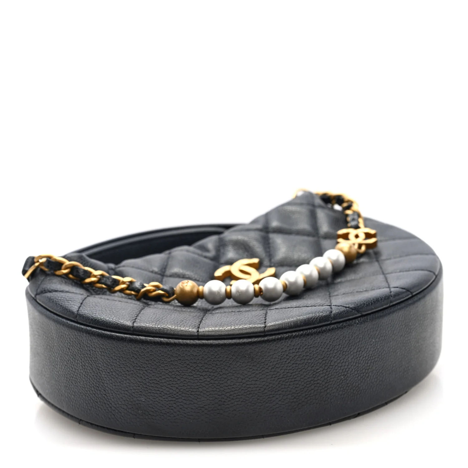 Grained Calfskin Quilted Pearl Pouch Hobo Black