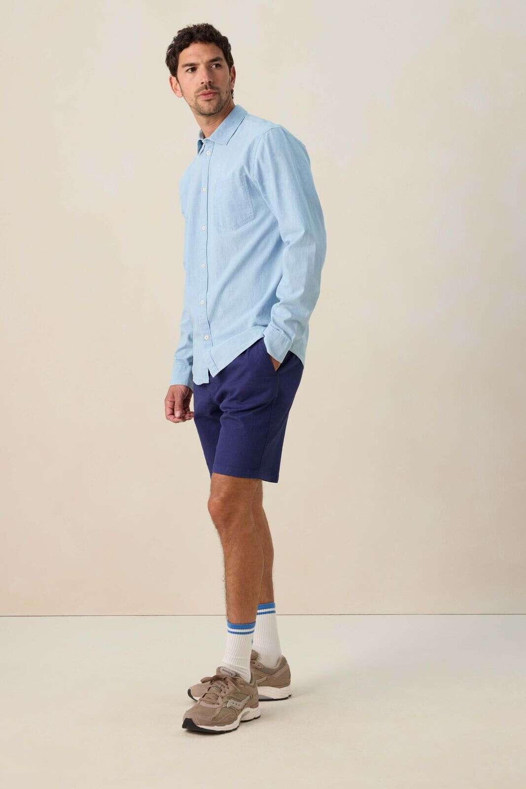 lichtblauwe chambray overhemd